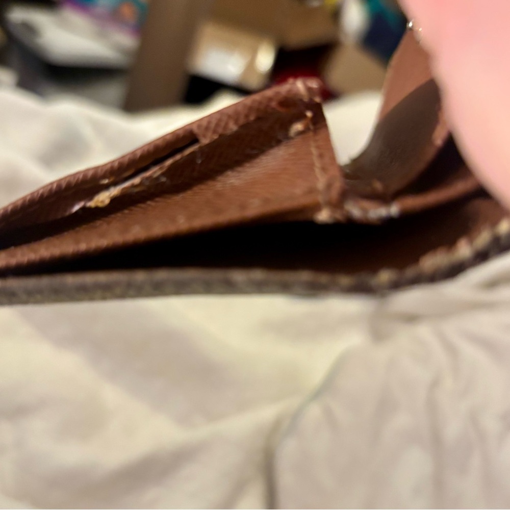 Project Louis Vuitton Classic Monogram Wallet. Please see ALL photos and video. - Picture 12 of 17